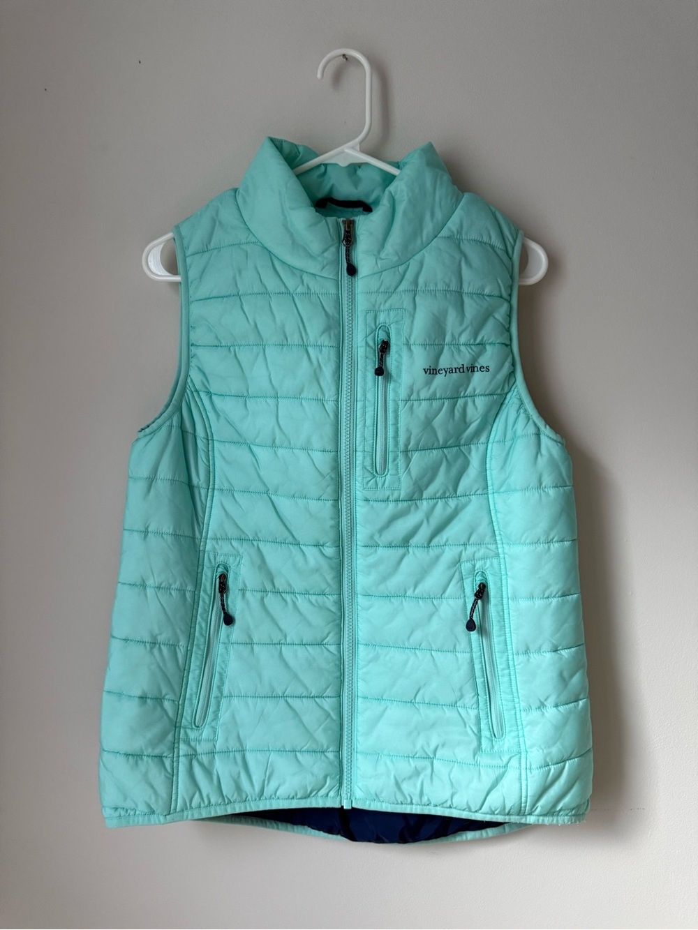 Vineyard Vines women Quilted Vest in Aqua Mint